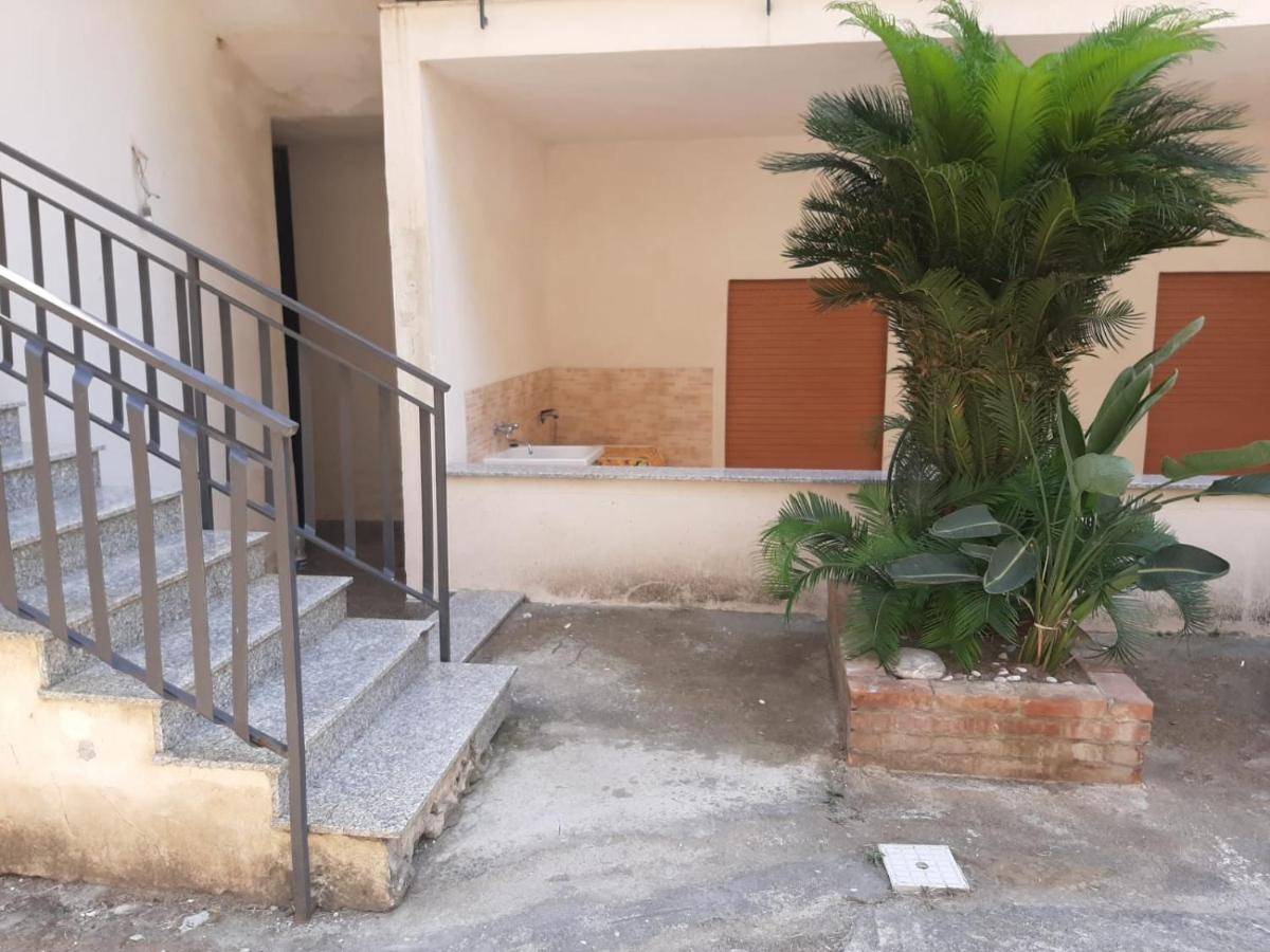 Appartamento Casa Vacanze Andreana Letojanni Esterno foto
