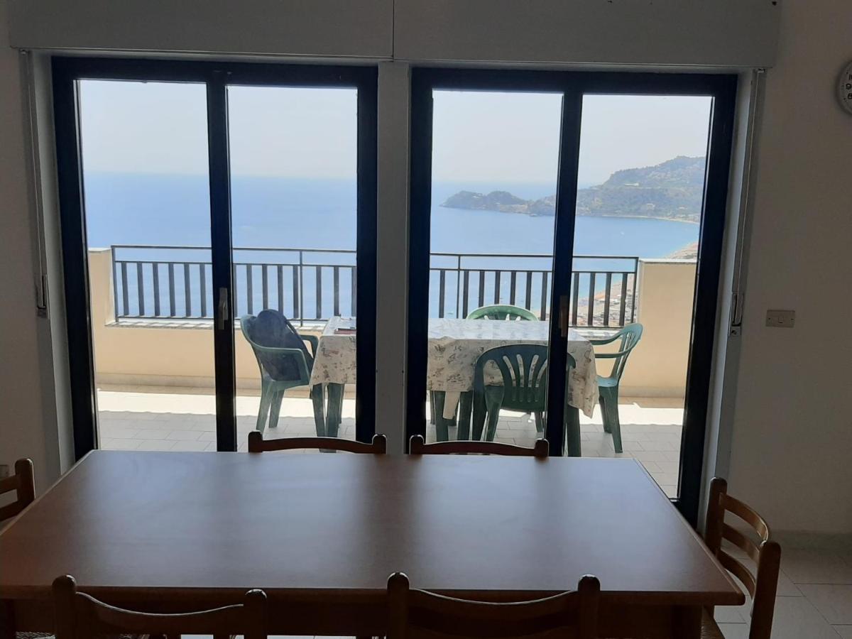 Appartamento Casa Vacanze Andreana Letojanni Esterno foto